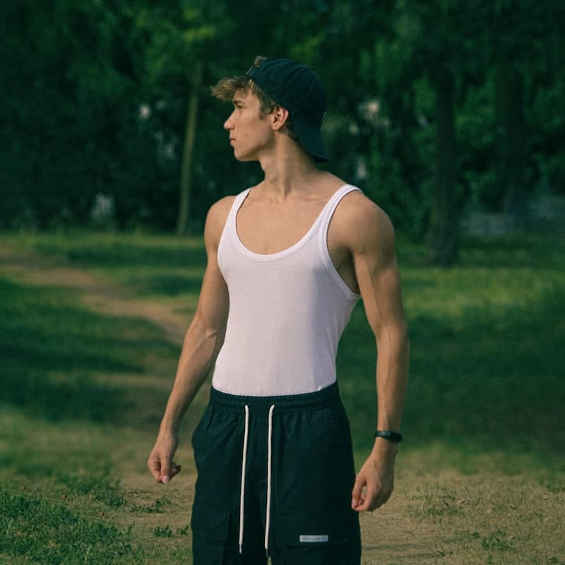 Muscle Stringer Tank